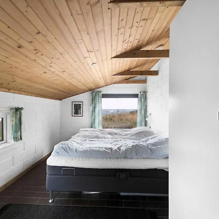 Amazing In Unknown With 3 Bedrooms And Wifi *