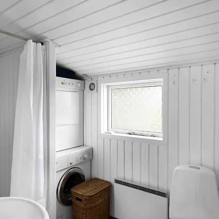 Vakantiehuis Amazing In Unknown With 3 Bedrooms And Wifi Allinge-Sandvig